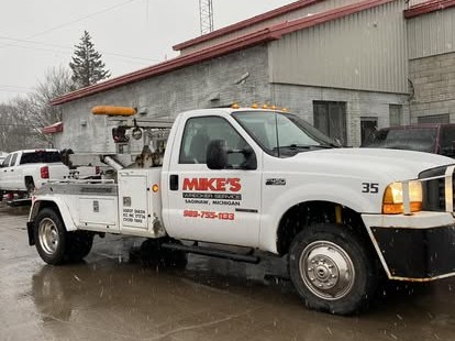 Mike's Wrecker roadside service truck